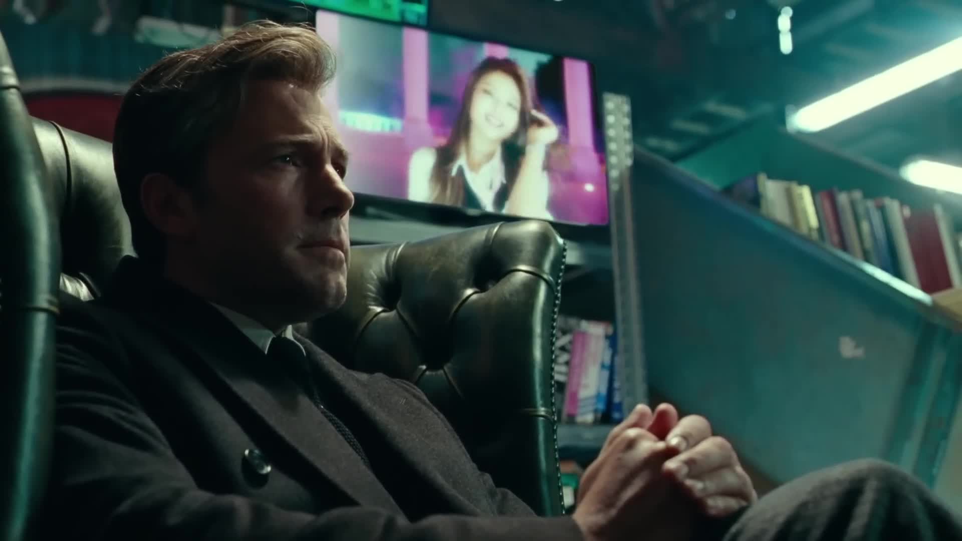 Bruce Wayne Recruits Barry Allen - Justice League